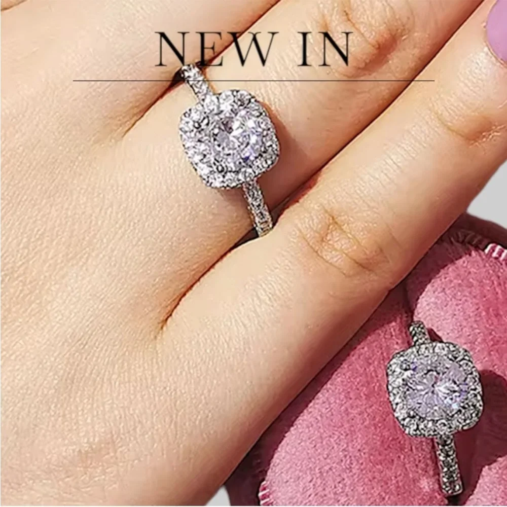 Silver Ring with White Zircon Solitaire  New with Tags